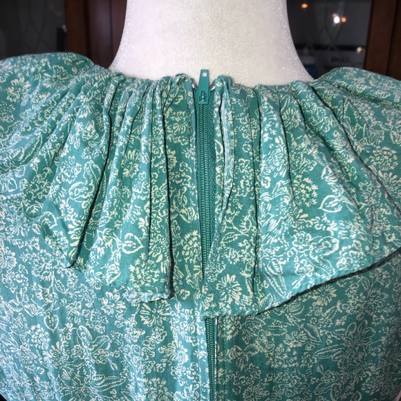 VINTAGE E.D. MICHAELS PETITES NO SIZE BUT MEASUREMENTS WILL BE IN DESCRIPTION - Picture 8 of 8